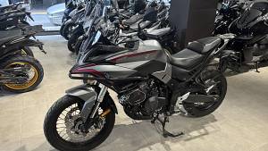 VOGE 500DSΧ ΓΚΡΙ 04.2022