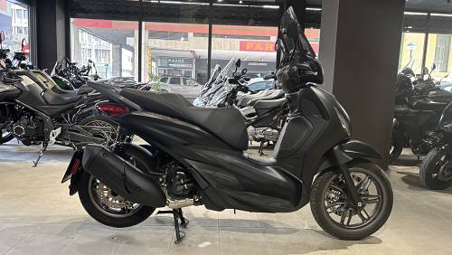 PIAGGIO BEVERLY 300  ΜΑΥΡΟ 03.2023