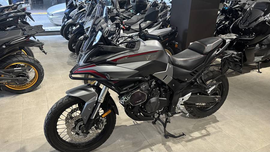 VOGE 500DSΧ ΓΚΡΙ 04.2022